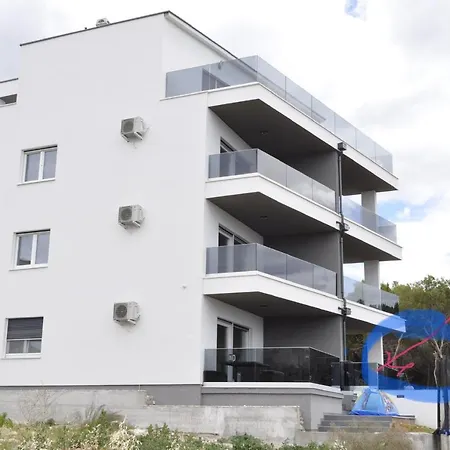 Riodia Seaview